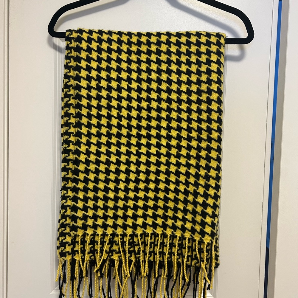 Large scarf, 100 percent cashmere